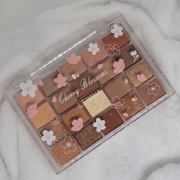 💞 20 Color | Cherry Blossoms | Evening Sakura Dance #02 | Eyeshadow Palette - Picture 1 of 4